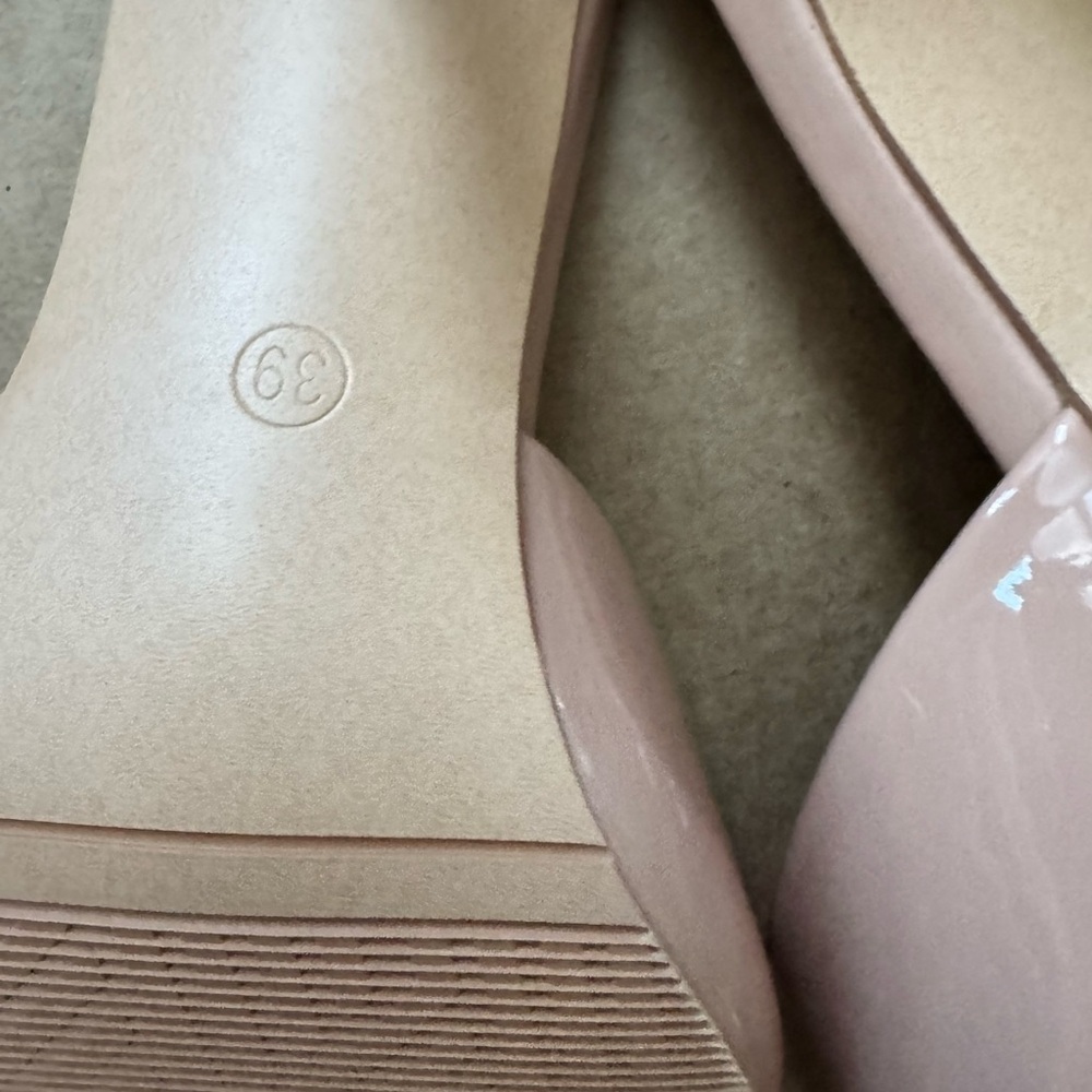 Elegant Nude Women's Heels - Picture 5 of 5